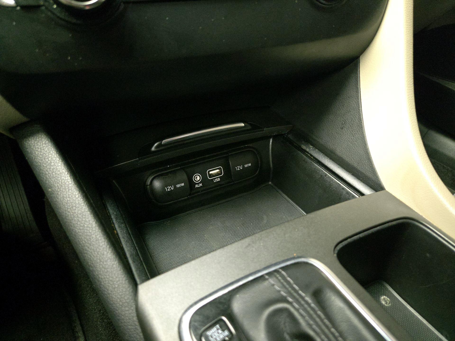 Thumbnail: 2016 Kia Optima - 18