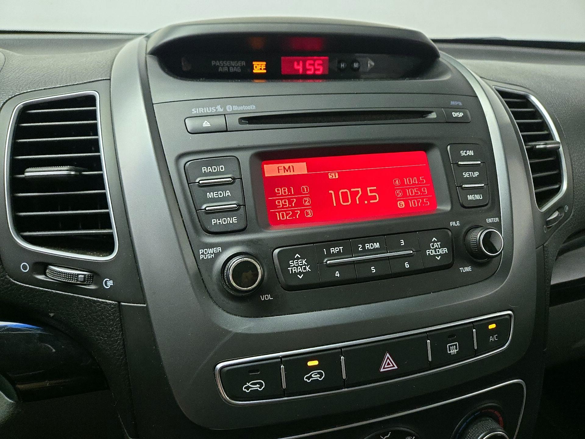 Thumbnail: 2014 Kia Sorento - 14