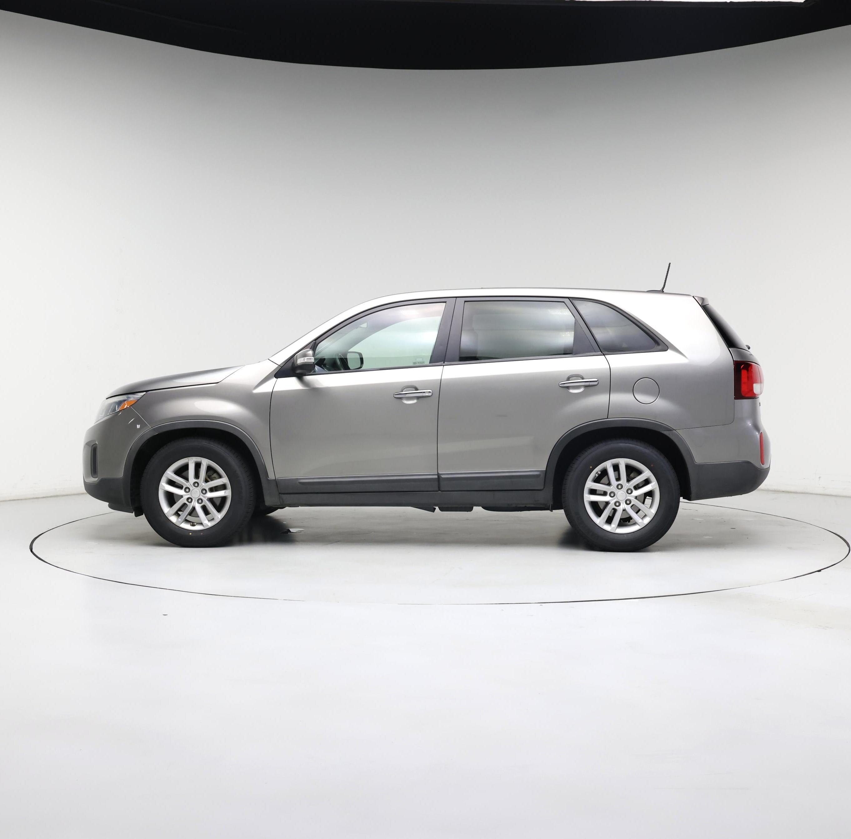 Thumbnail: 2014 Kia Sorento - 3