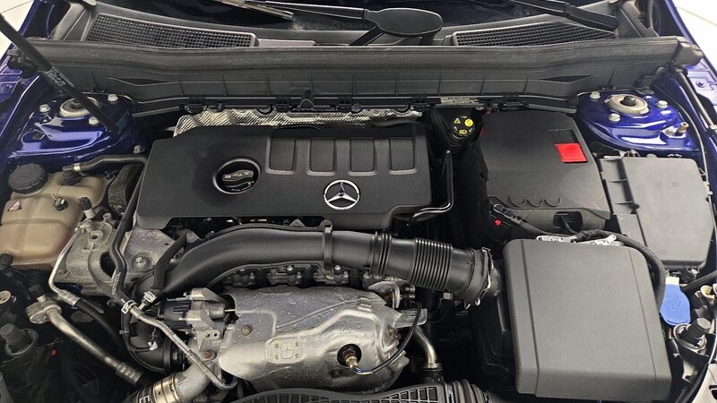 2020 Mercedes-Benz GLB 250 24
