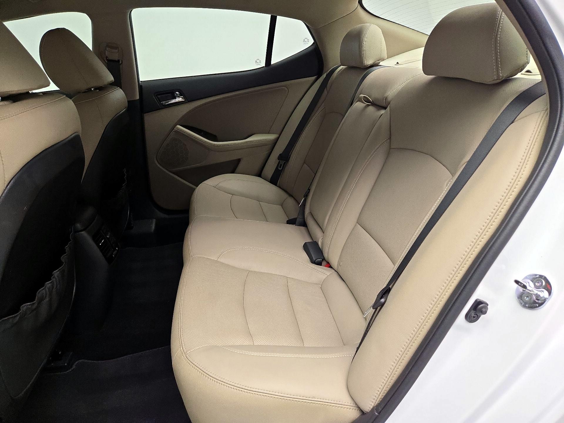 Thumbnail: 2013 Kia Optima - 18