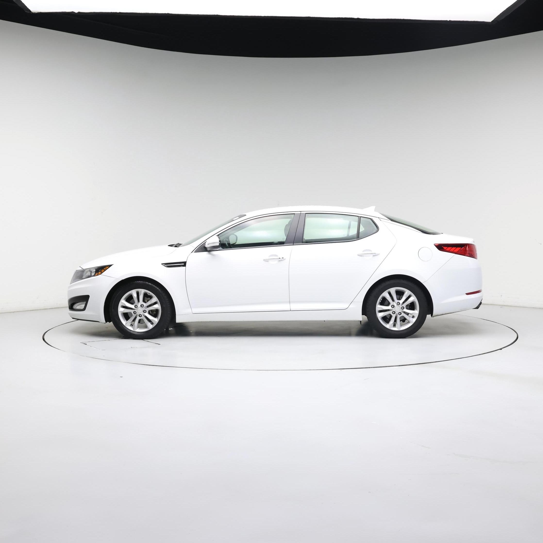 Thumbnail: 2013 Kia Optima - 3