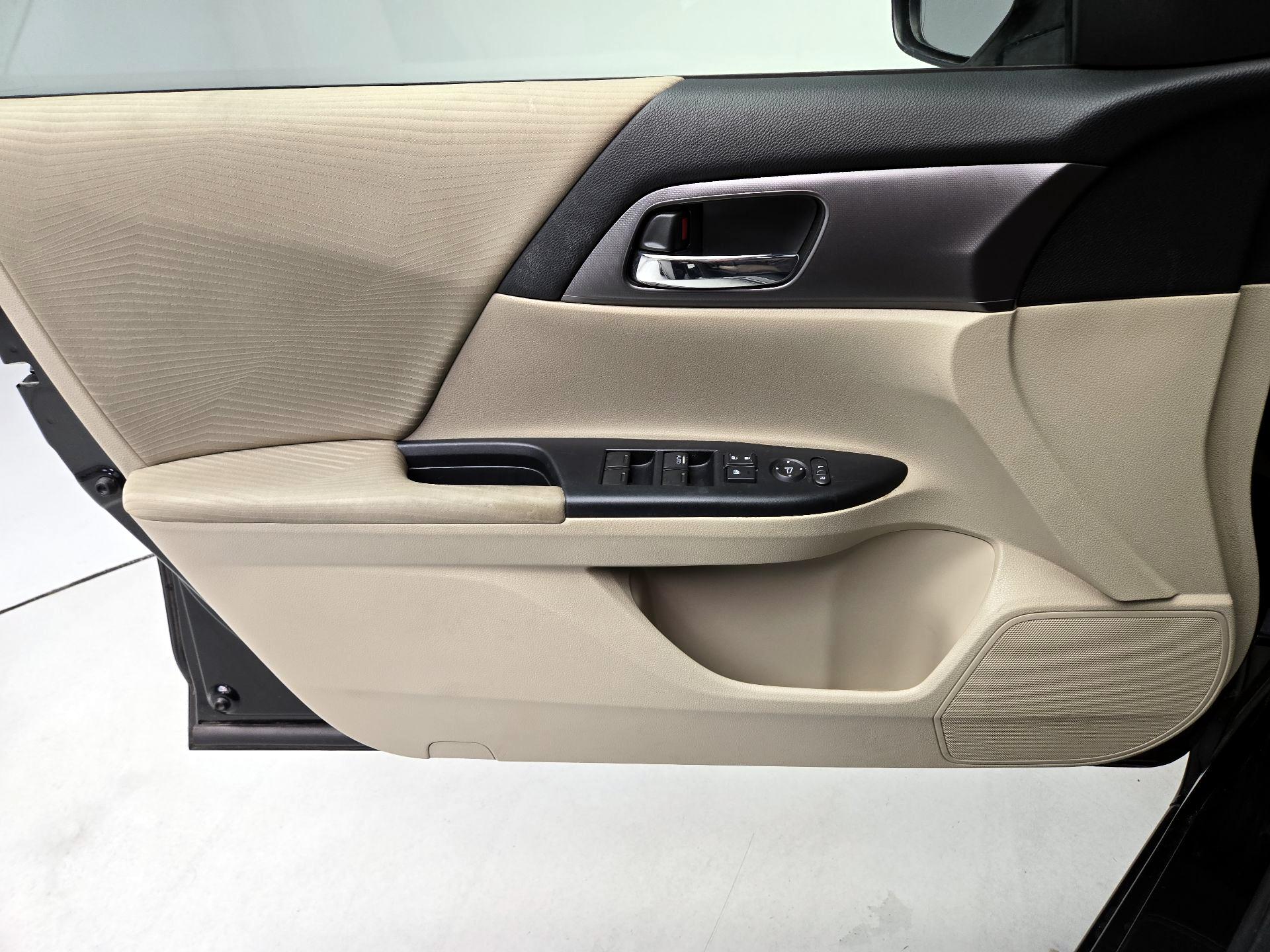 Thumbnail: 2014 Honda Accord - 12
