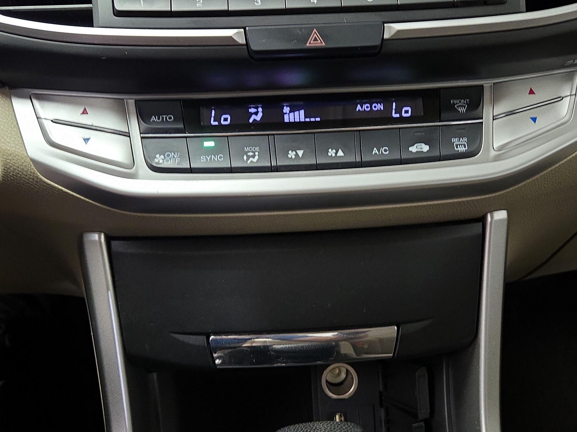 Thumbnail: 2014 Honda Accord - 16