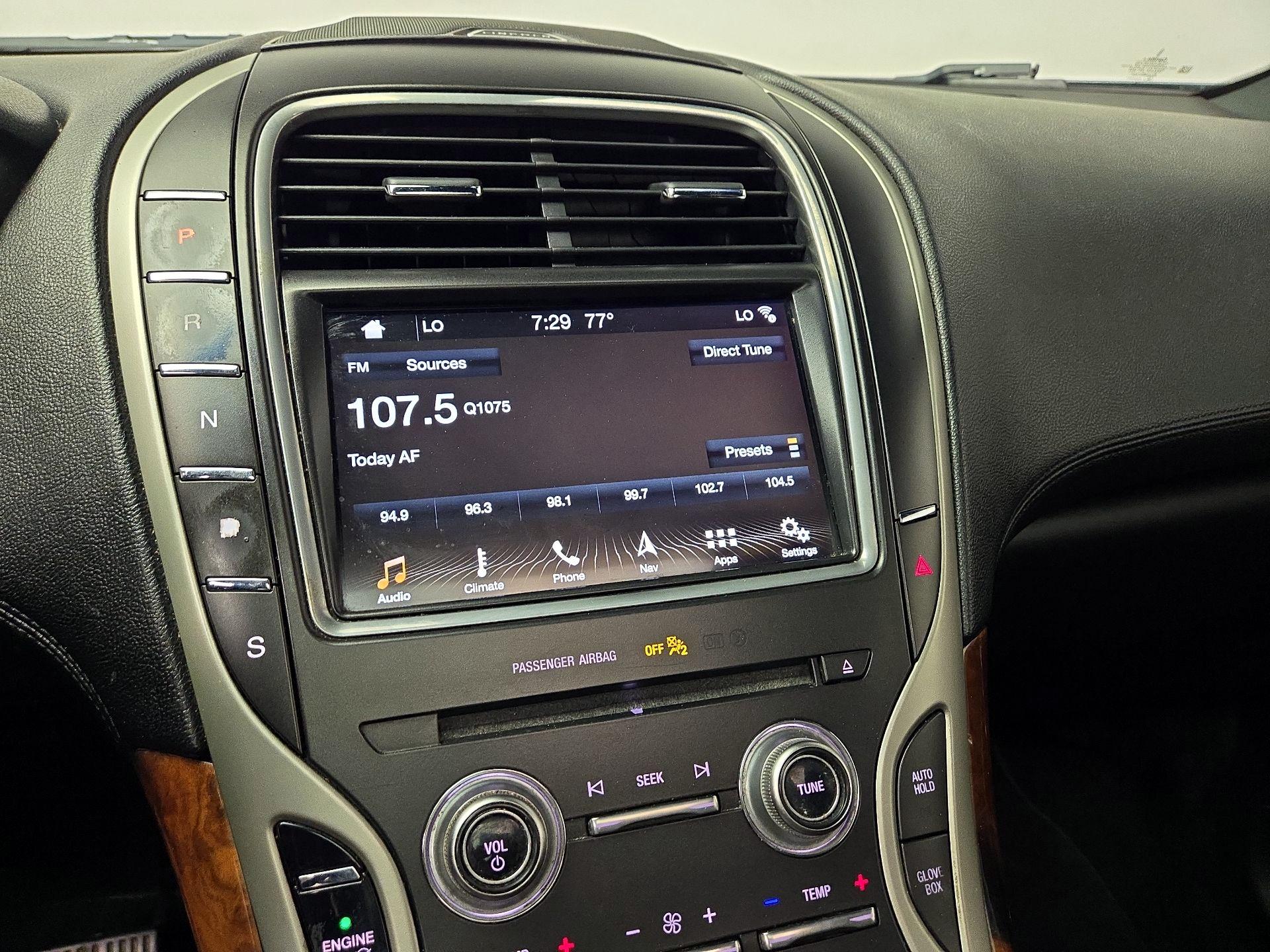 Thumbnail: 2018 Lincoln MKX - 16