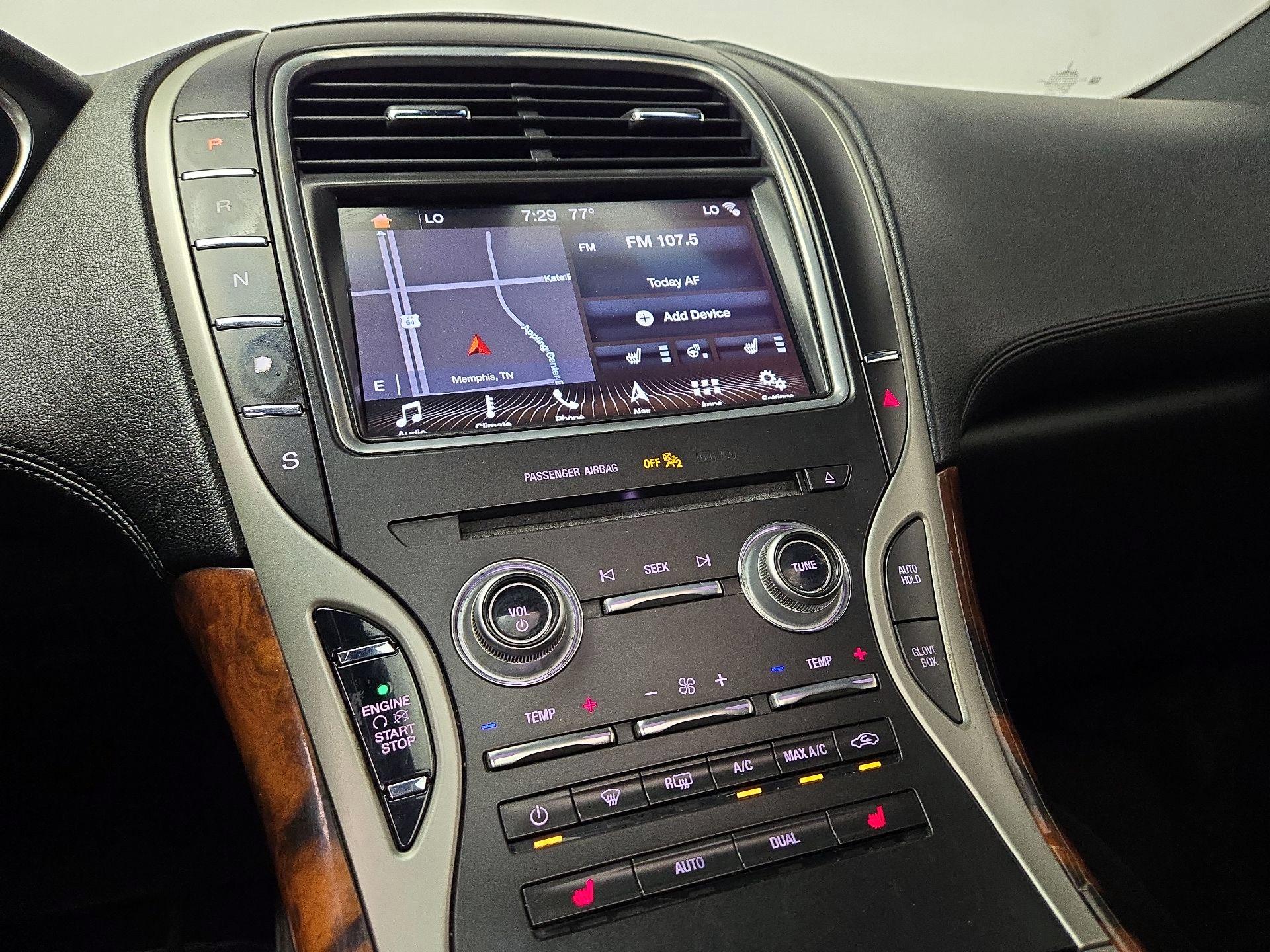 Thumbnail: 2018 Lincoln MKX - 17