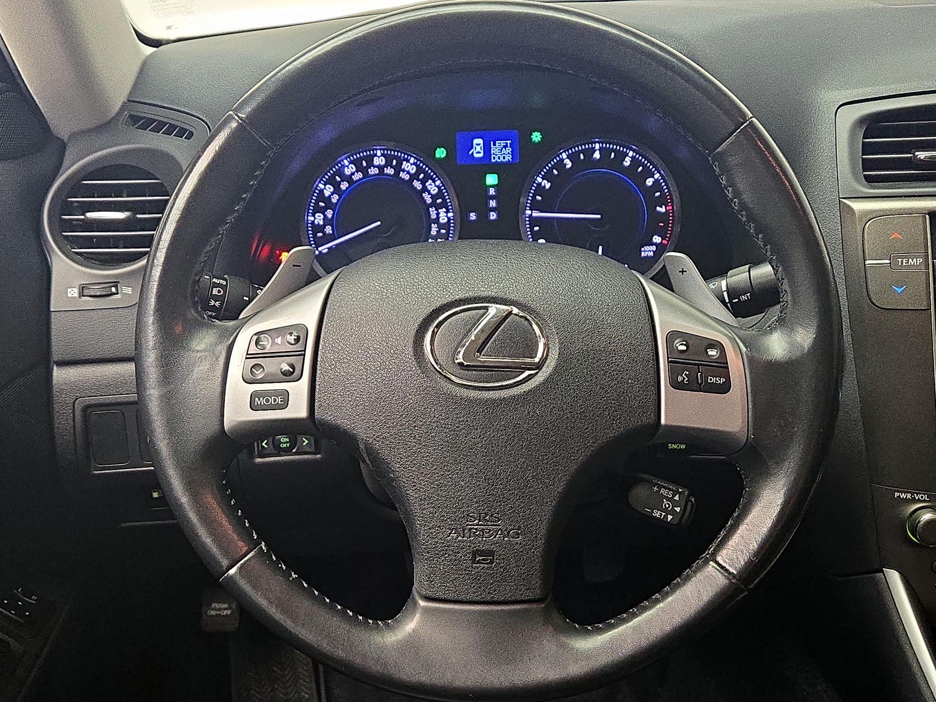 Thumbnail: 2013 Lexus IS - 10