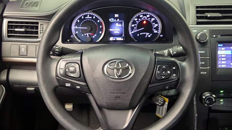 2017 Toyota Camry LE 10