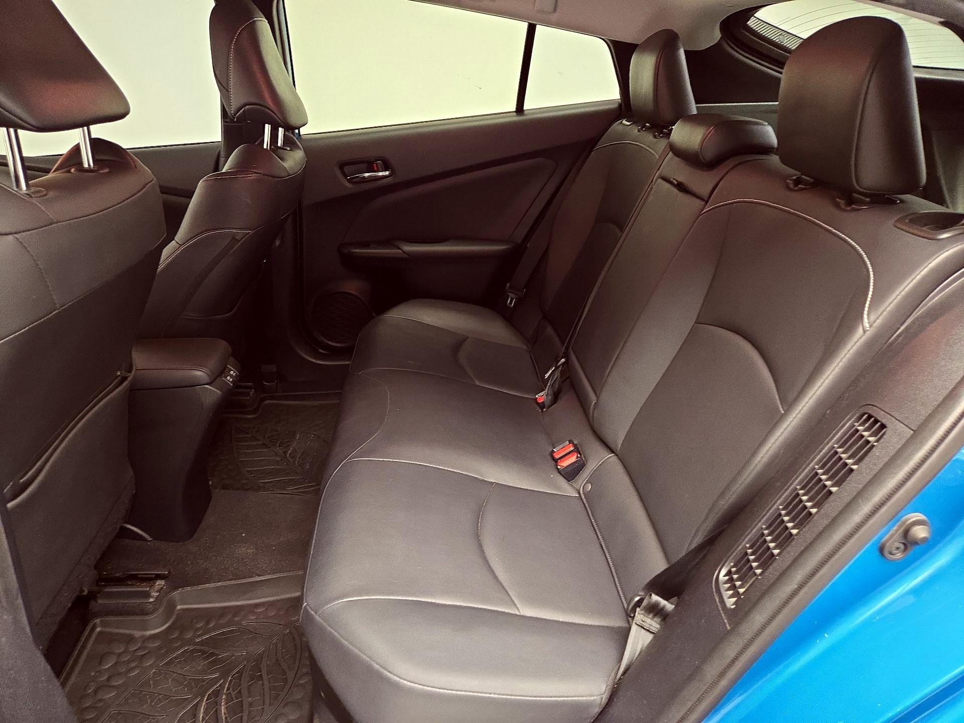 Thumbnail: 2020 Toyota Prius Prime - 20
