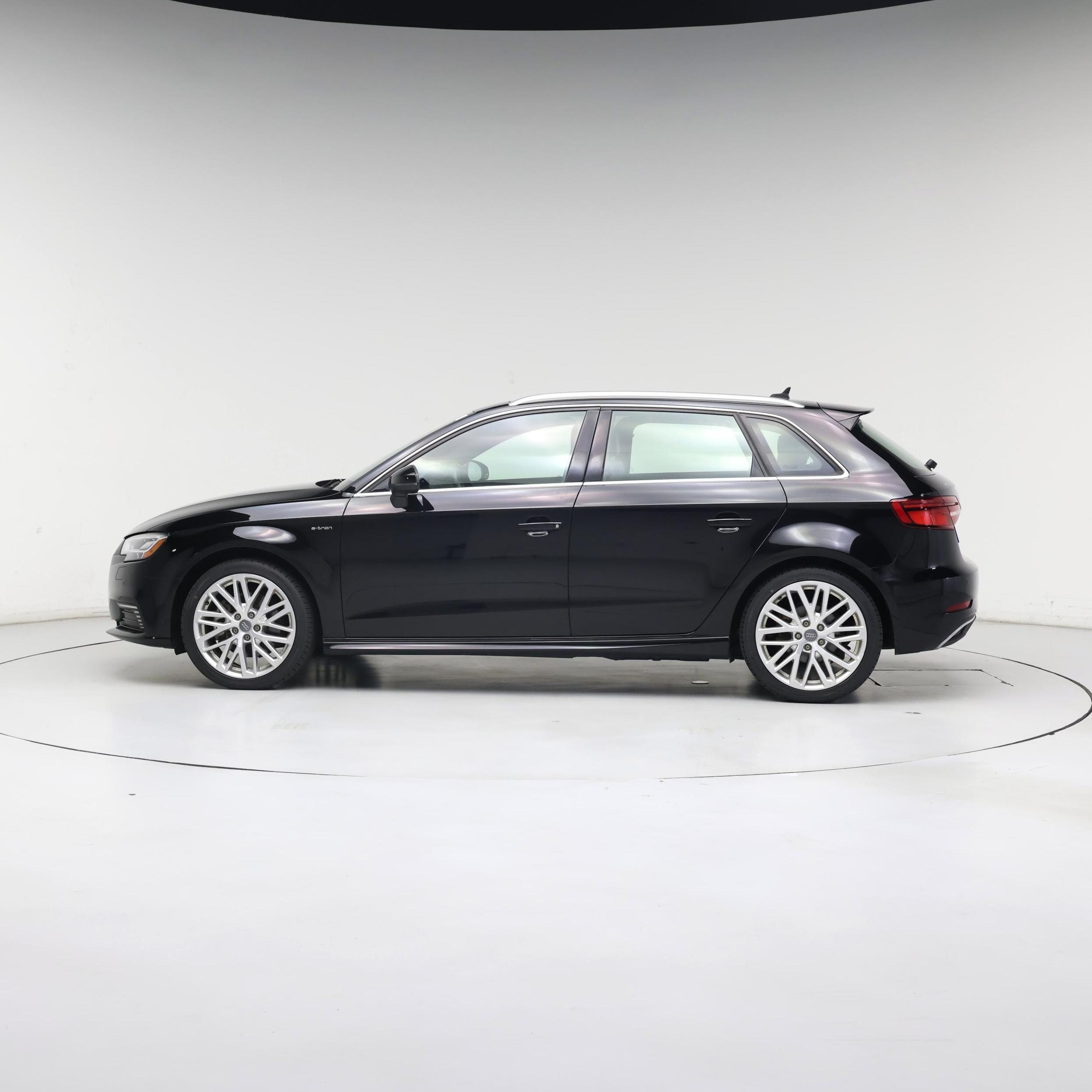 Thumbnail: 2018 Audi A3 - 3