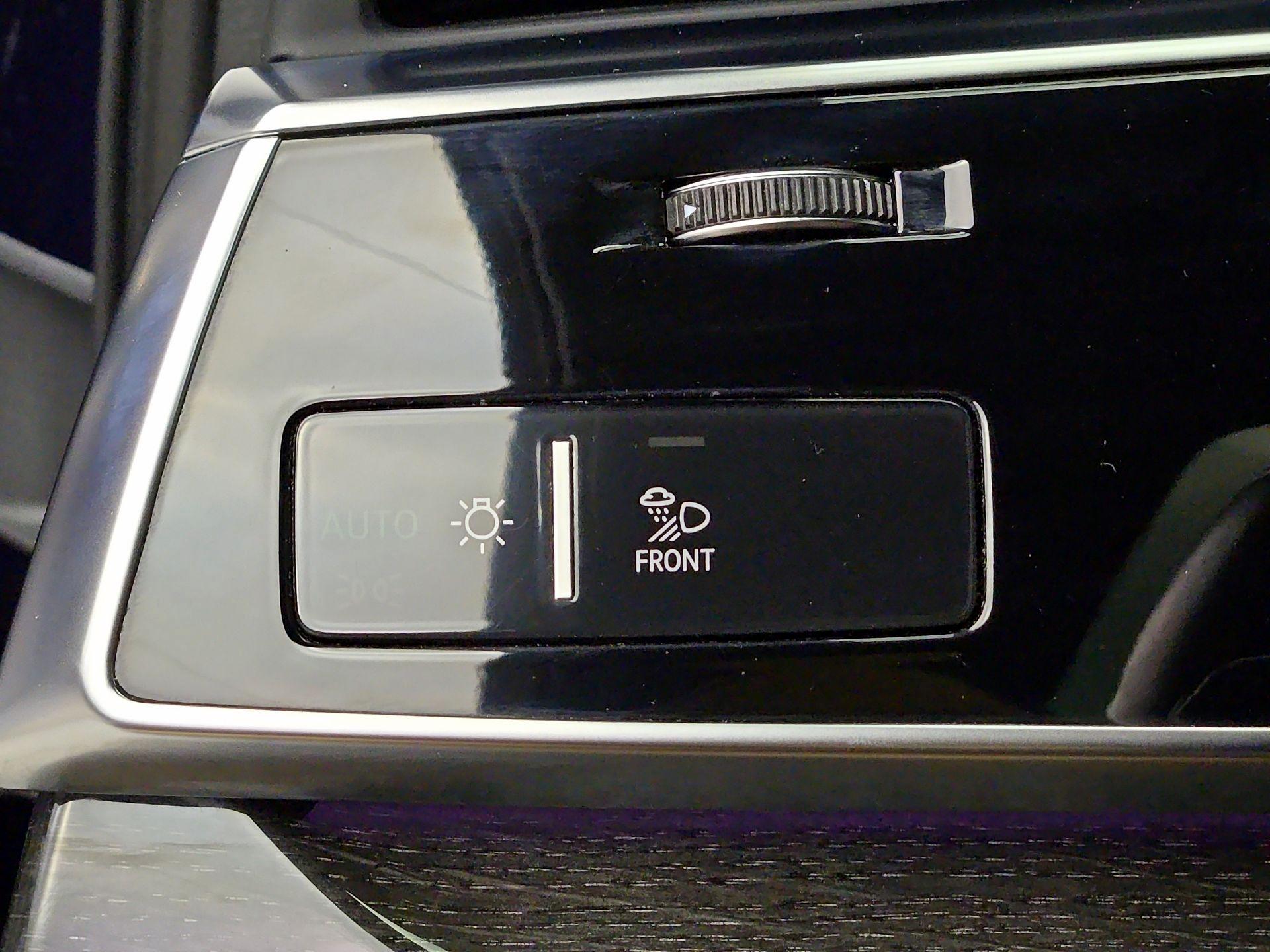 Thumbnail: 2021 Audi Q7 - 13