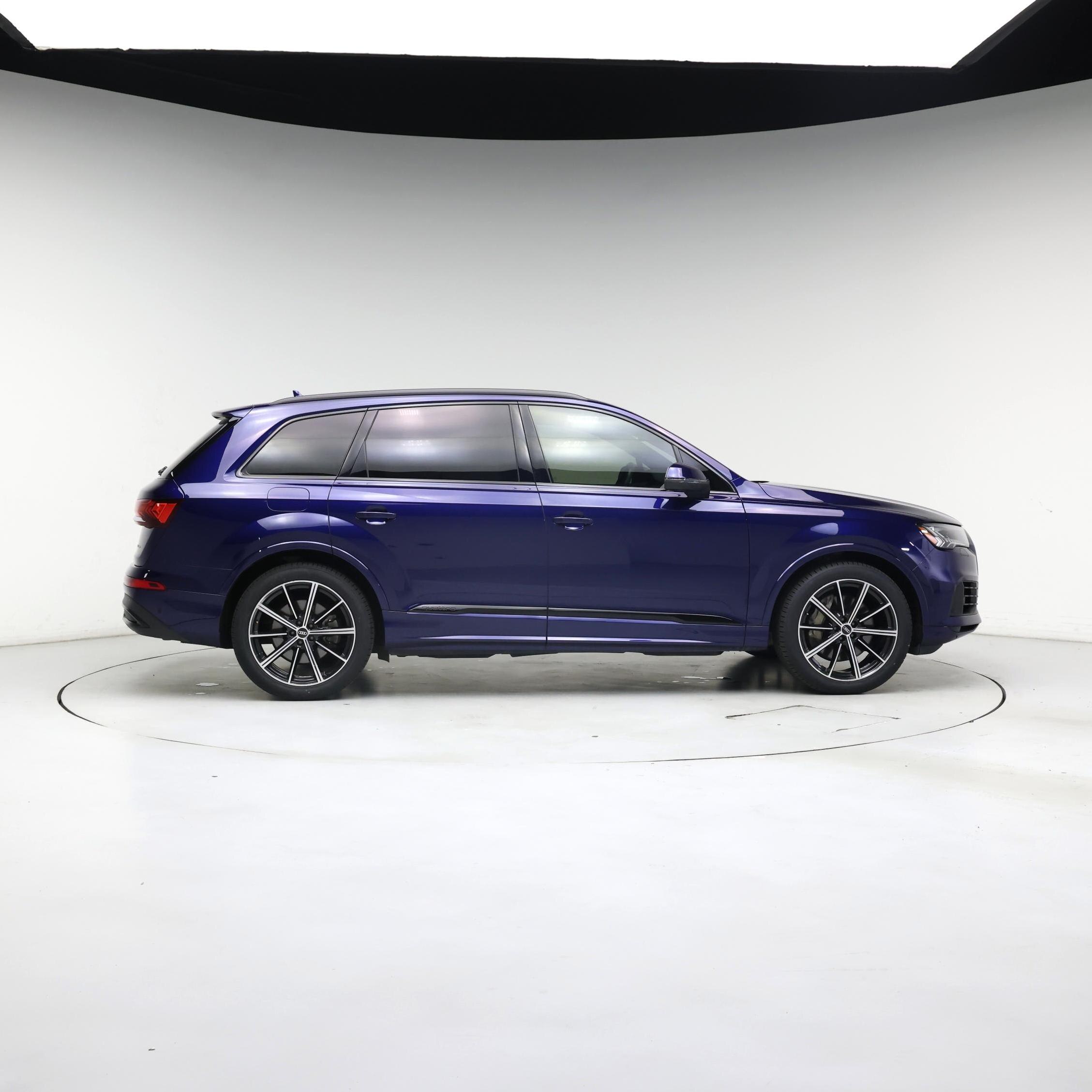 Thumbnail: 2021 Audi Q7 - 7