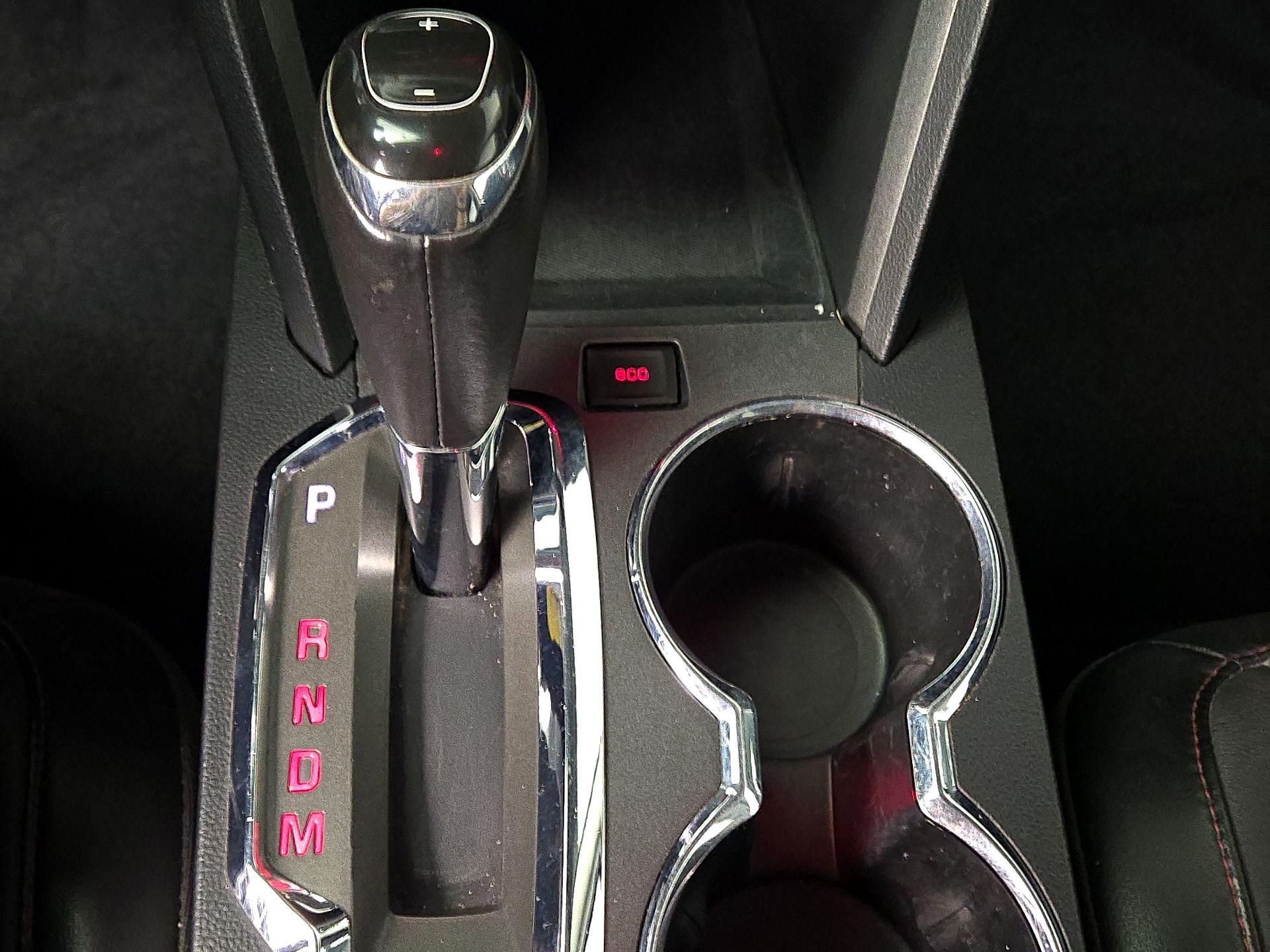 Thumbnail: 2016 GMC Terrain - 18