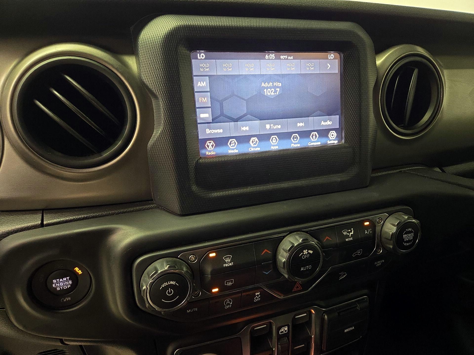 Thumbnail: 2020 Jeep Wrangler - 16