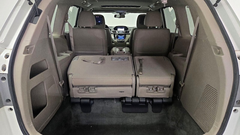 2016 Honda Odyssey EX-L 24