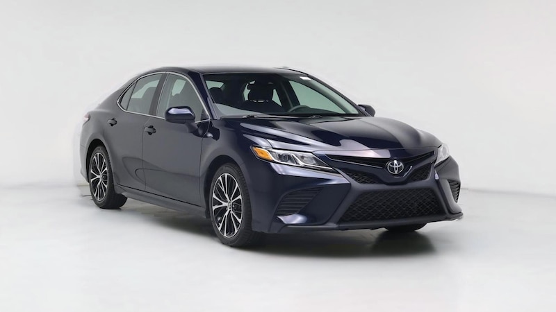 2020 Toyota Camry SE Hero Image