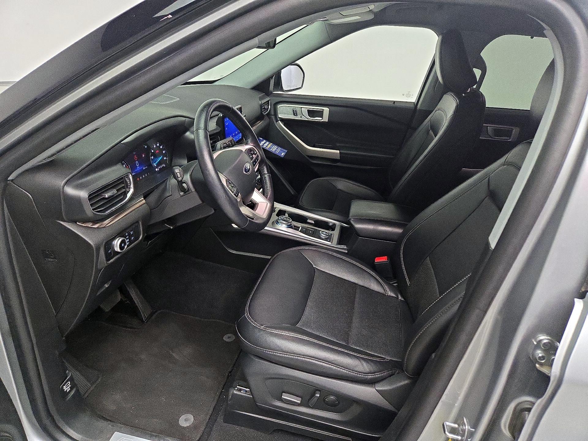 Thumbnail: 2023 Ford Explorer - 11