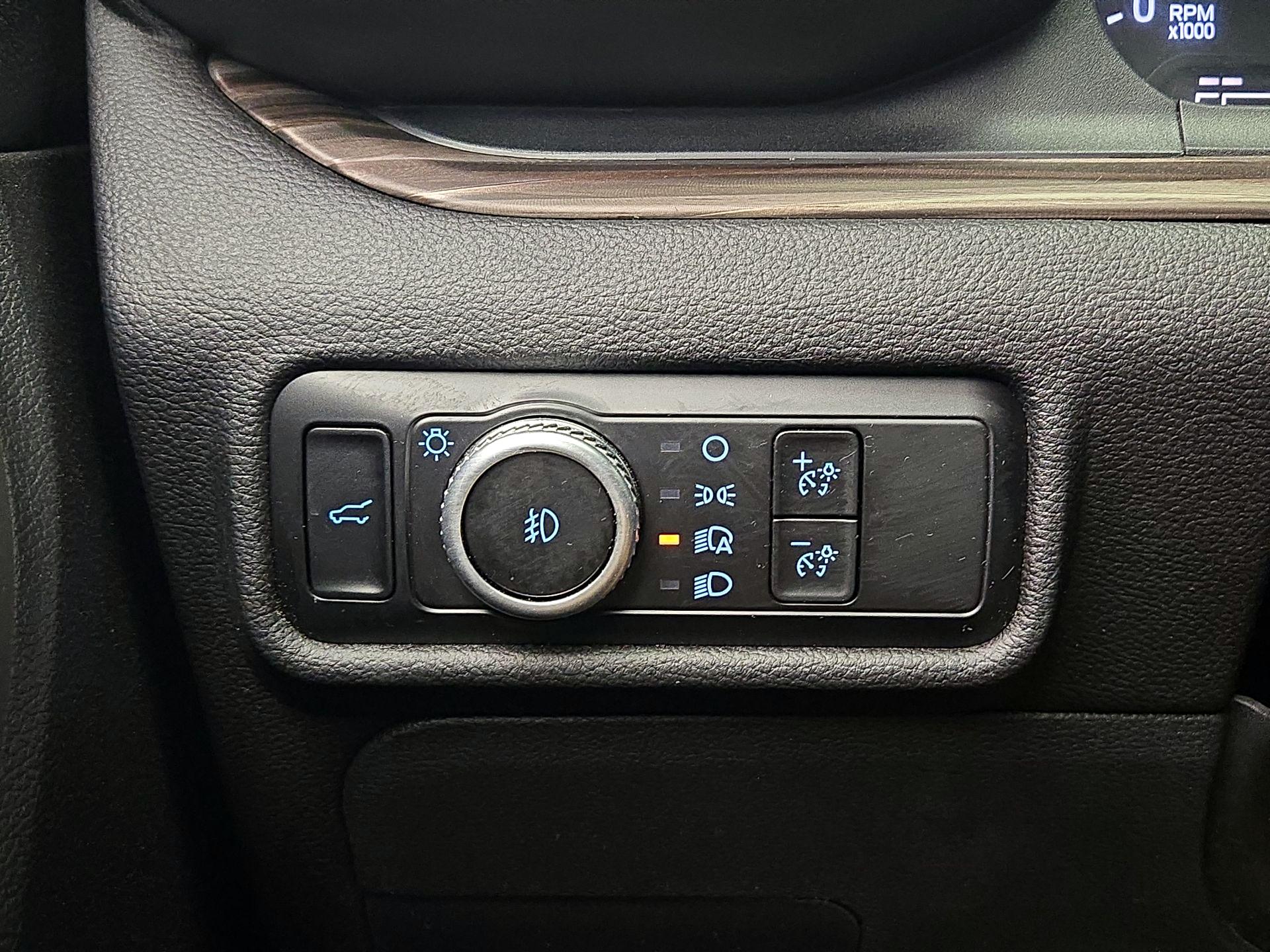 Thumbnail: 2023 Ford Explorer - 13