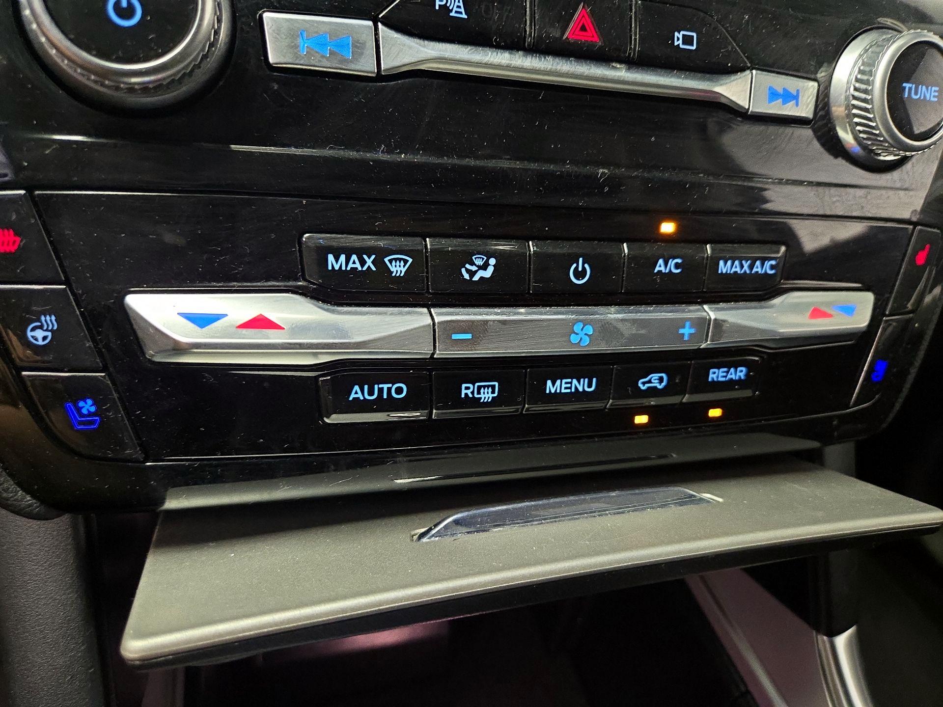 Thumbnail: 2023 Ford Explorer - 17