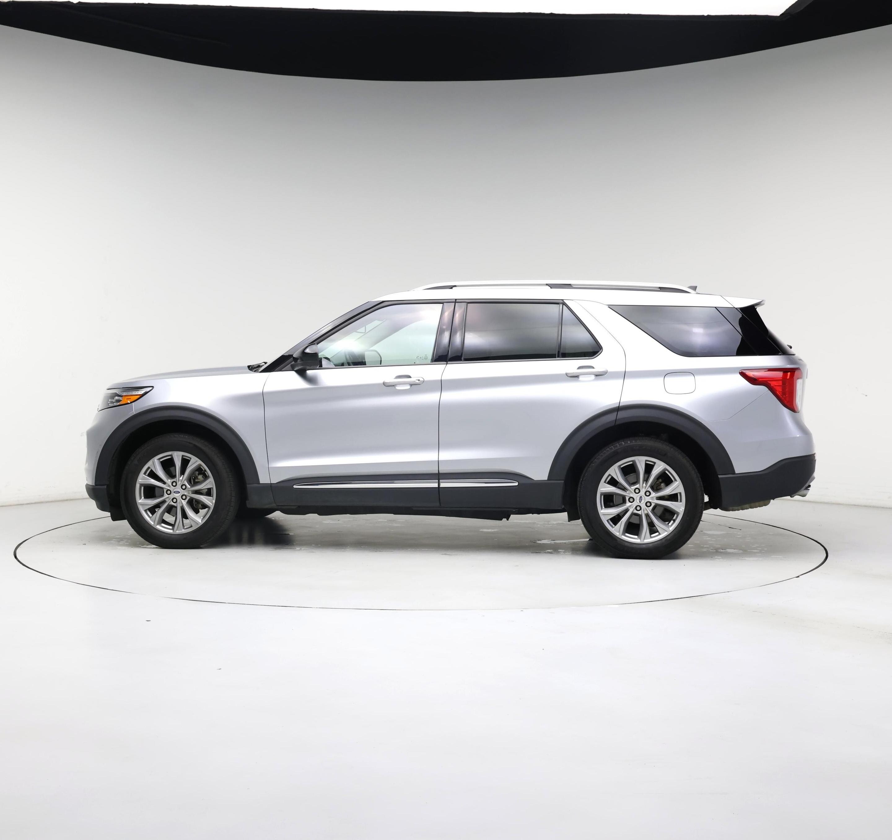 Thumbnail: 2023 Ford Explorer - 3