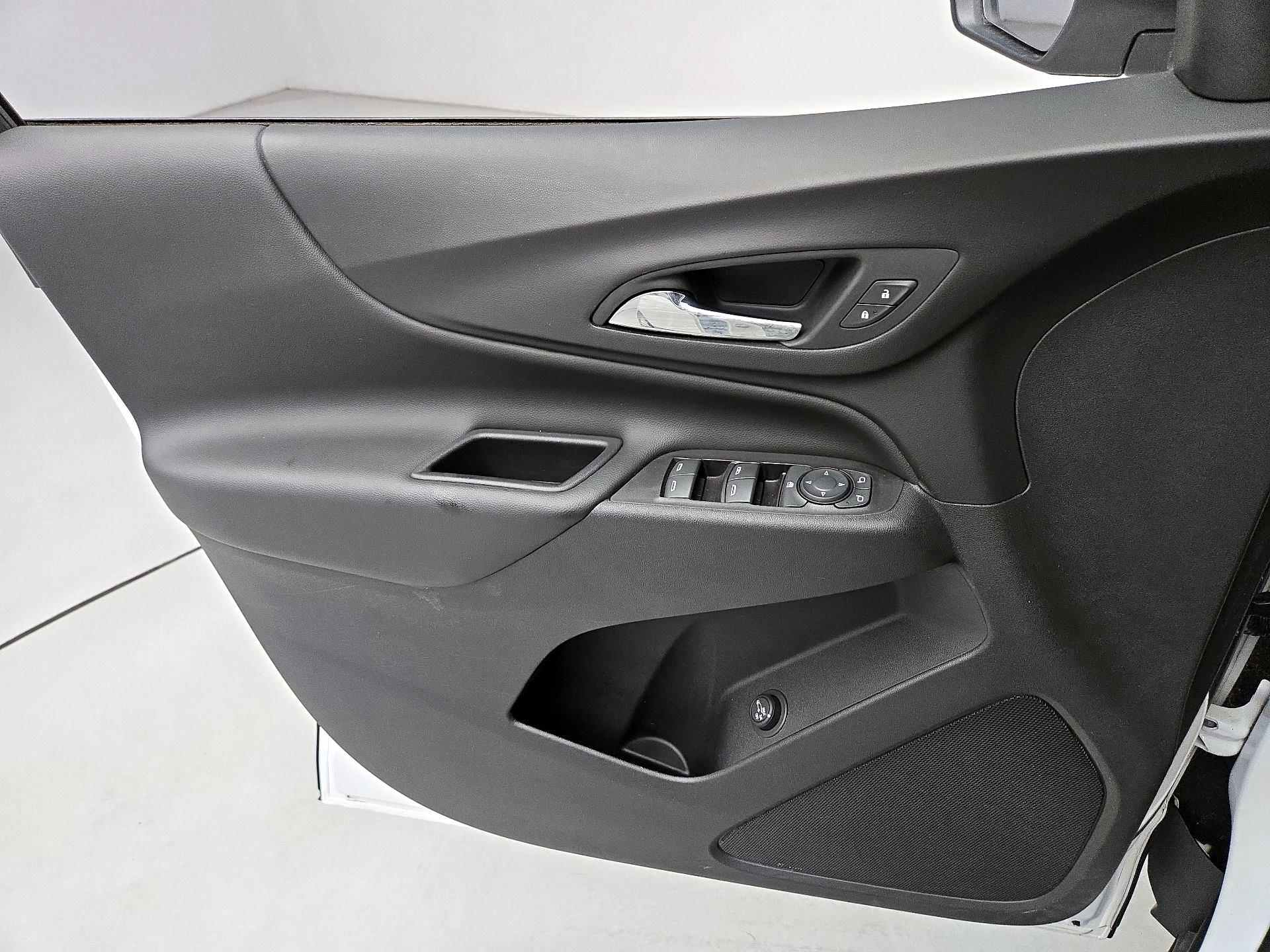 Thumbnail: 2019 Chevrolet Equinox - 12