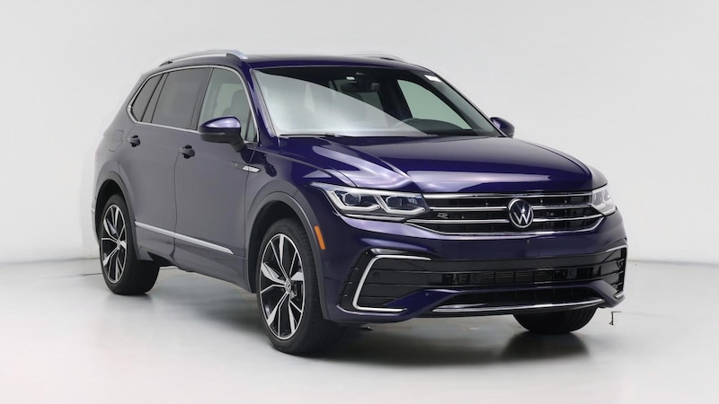 2022 Volkswagen Tiguan SE R-Line Hero Image