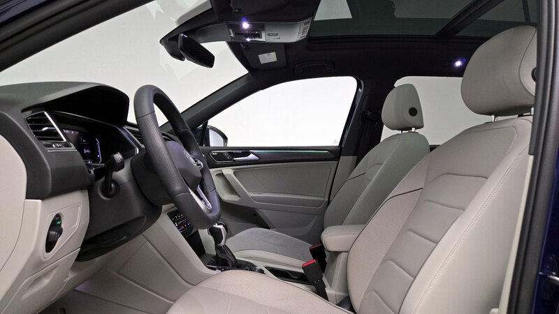 2022 Volkswagen Tiguan SE R-Line 19