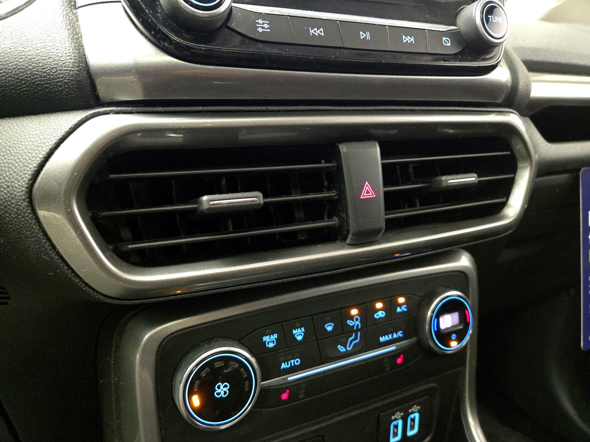 Thumbnail: 2018 Ford EcoSport - 16