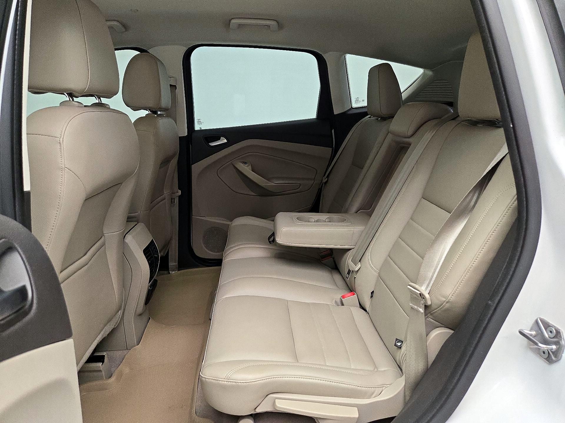 Thumbnail: 2015 Ford C-Max - 18