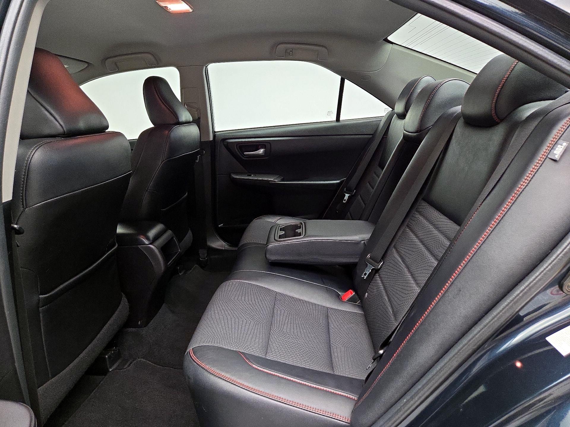 Thumbnail: 2016 Toyota Camry - 19