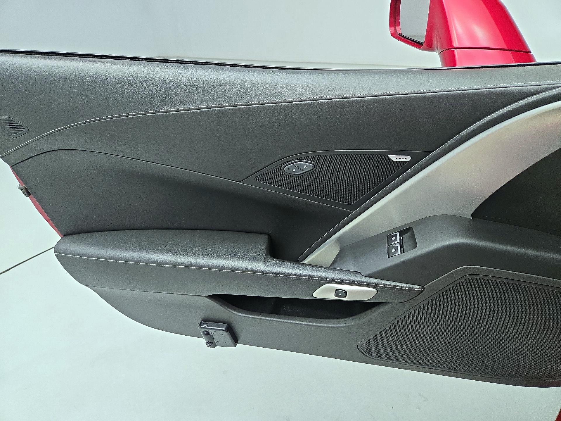 Thumbnail: 2014 Chevrolet Corvette - 12