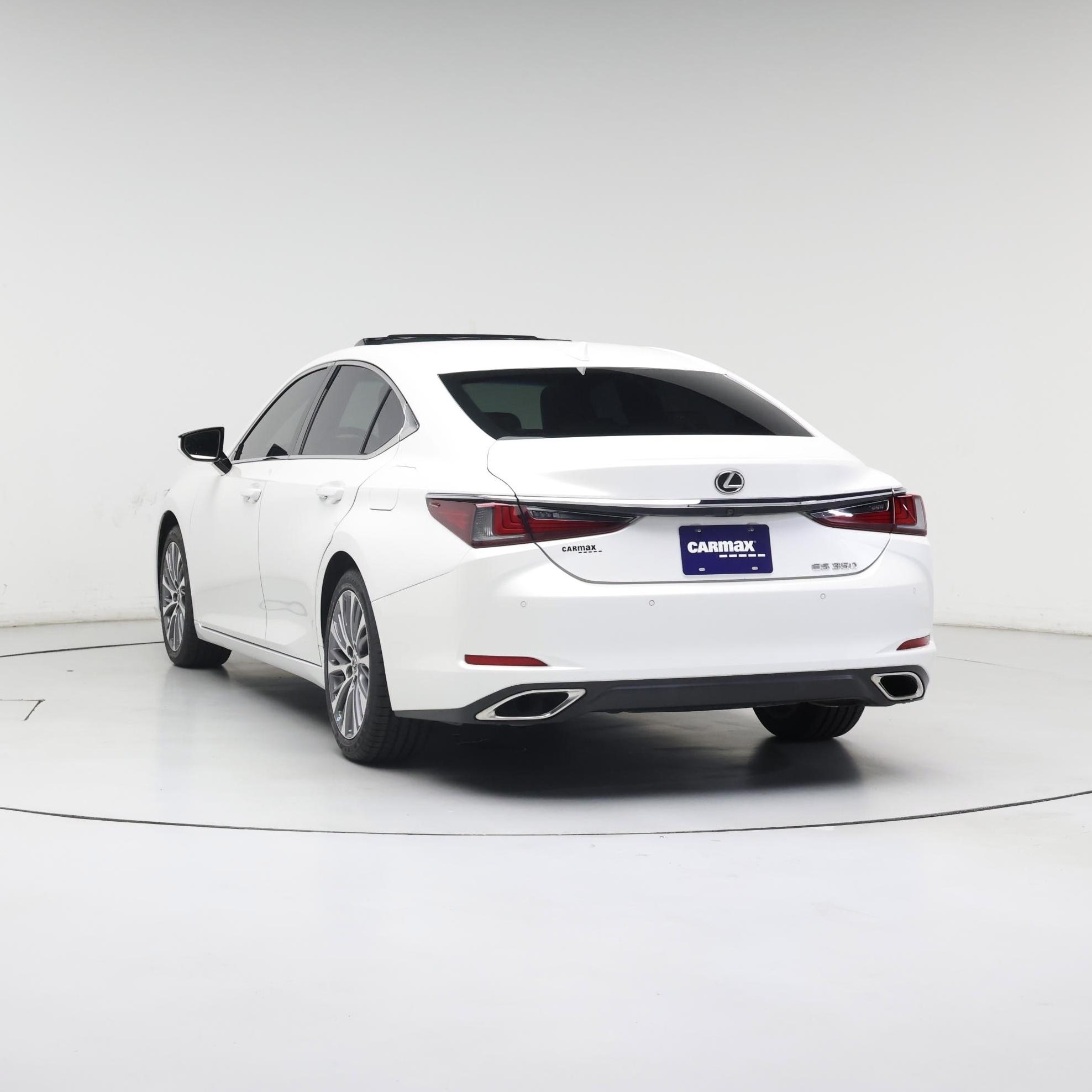 Thumbnail: 2020 Lexus ES - 2