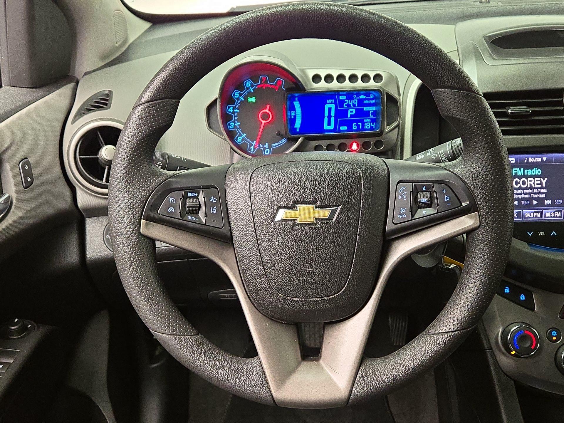Thumbnail: 2016 Chevrolet Sonic - 10