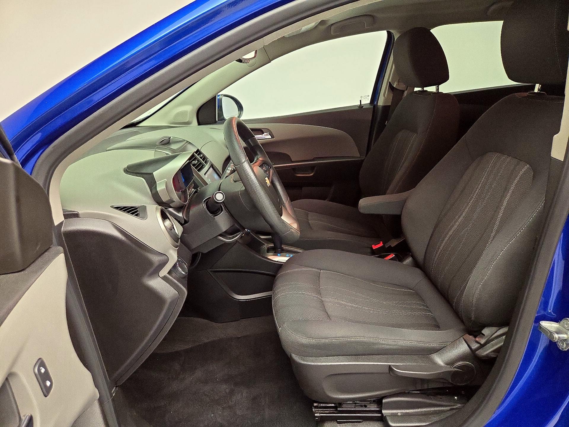 Thumbnail: 2016 Chevrolet Sonic - 11