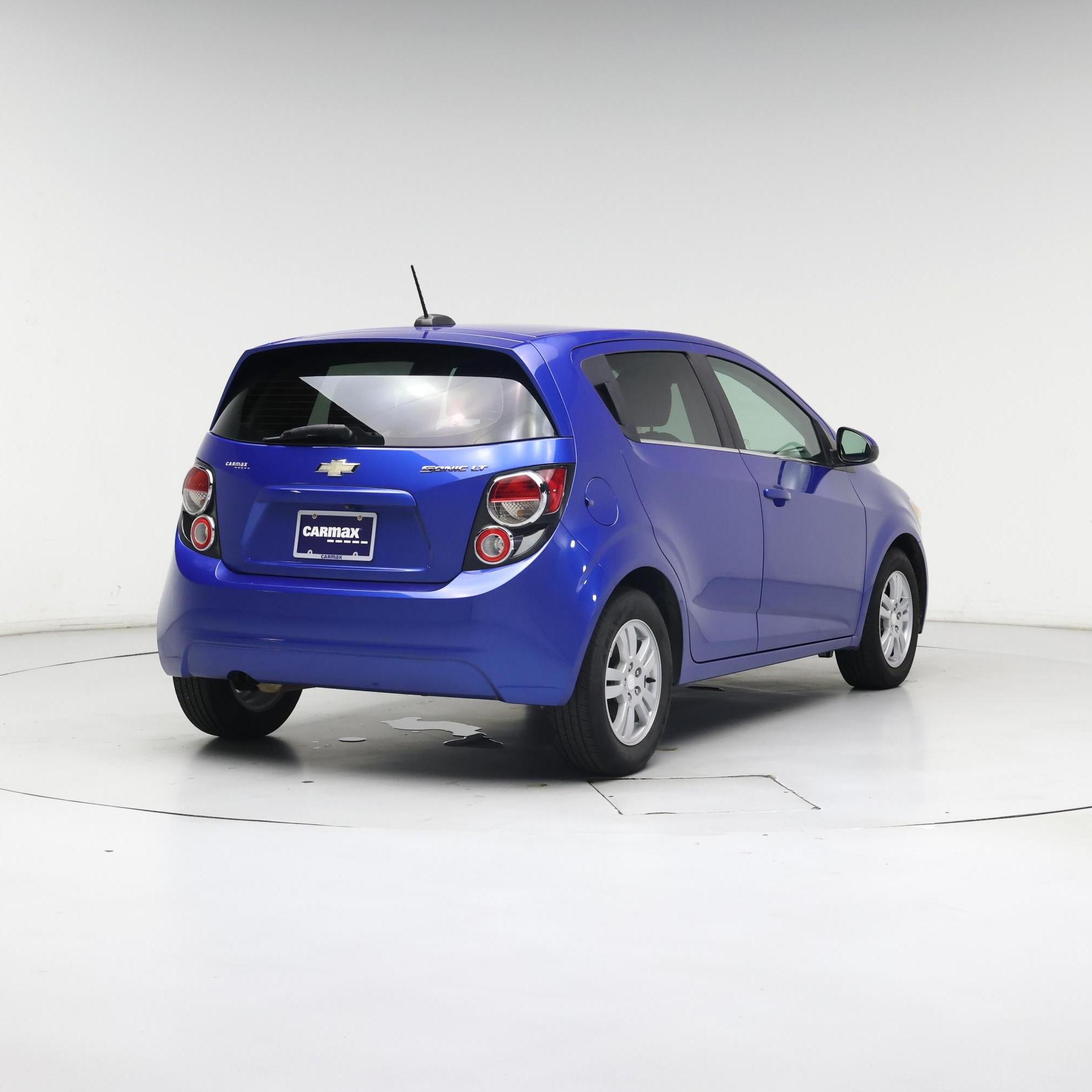 Thumbnail: 2016 Chevrolet Sonic - 8