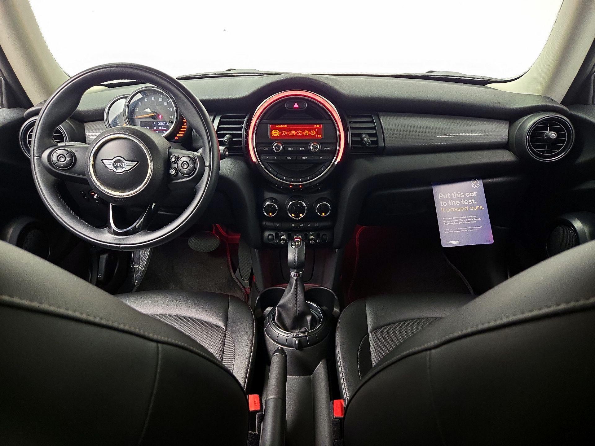 Thumbnail: 2016 MINI Cooper Hardtop - 9