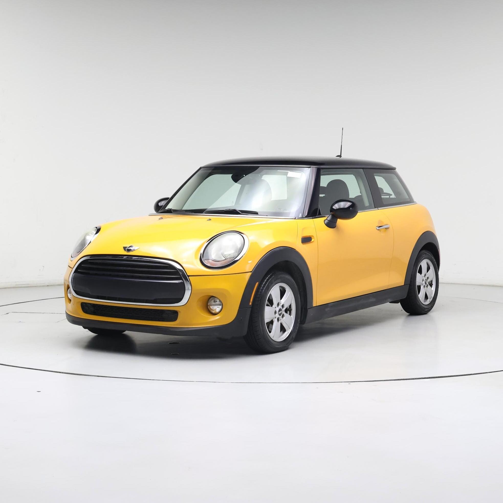 Thumbnail: 2016 MINI Cooper Hardtop - 4
