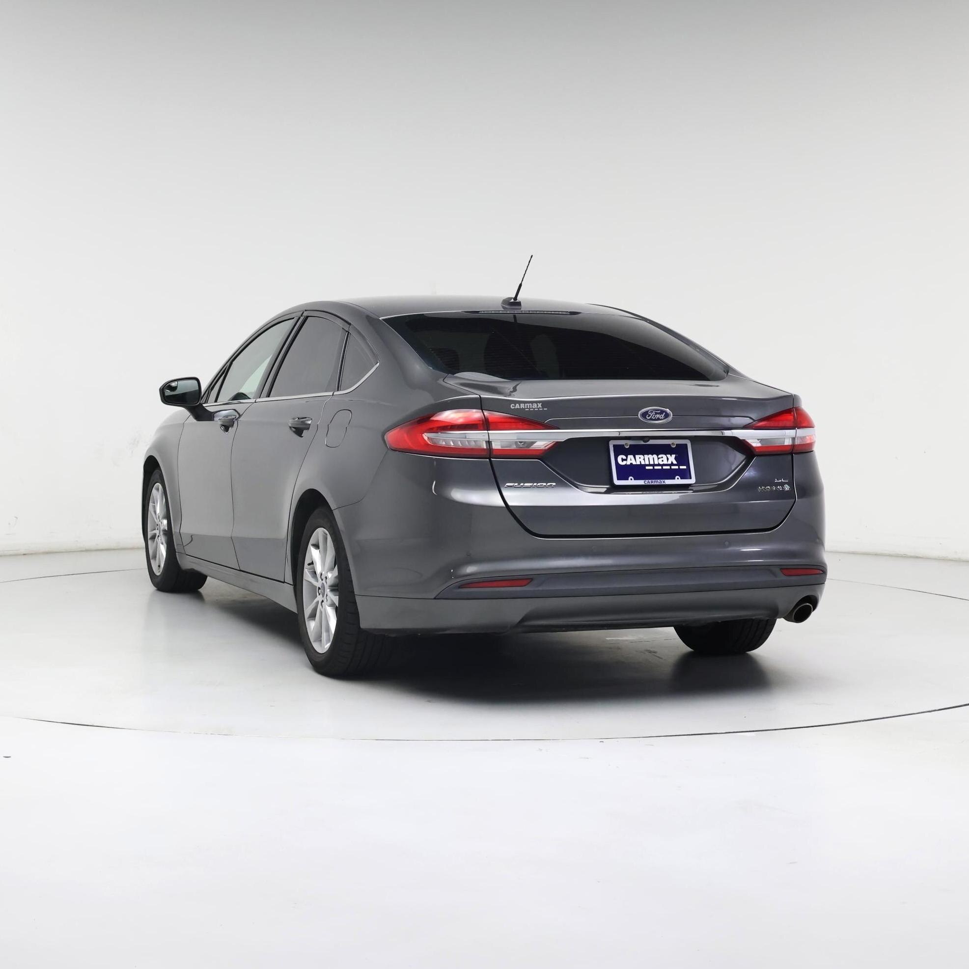 Thumbnail: 2017 Ford Fusion - 2