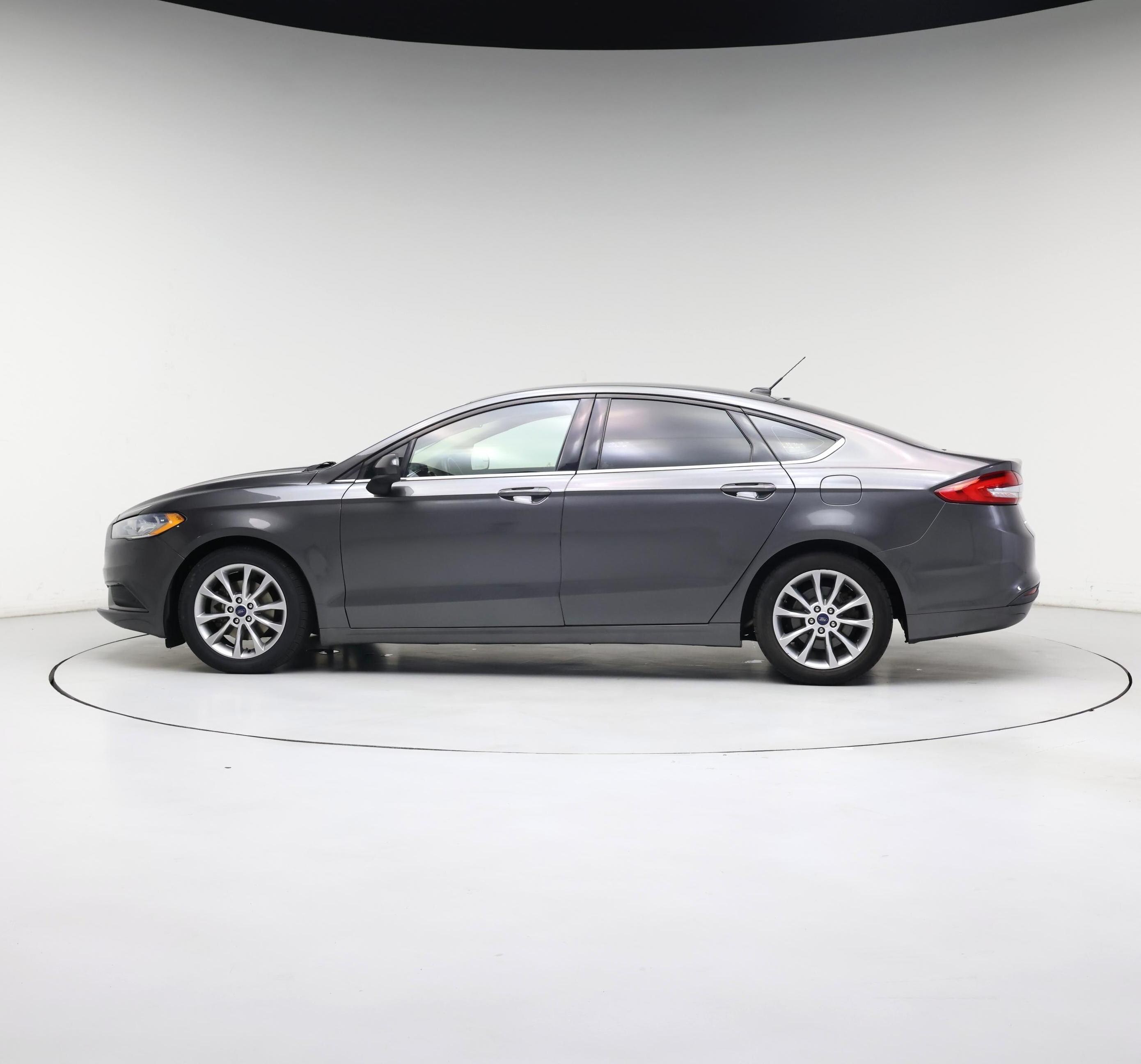 Thumbnail: 2017 Ford Fusion - 3