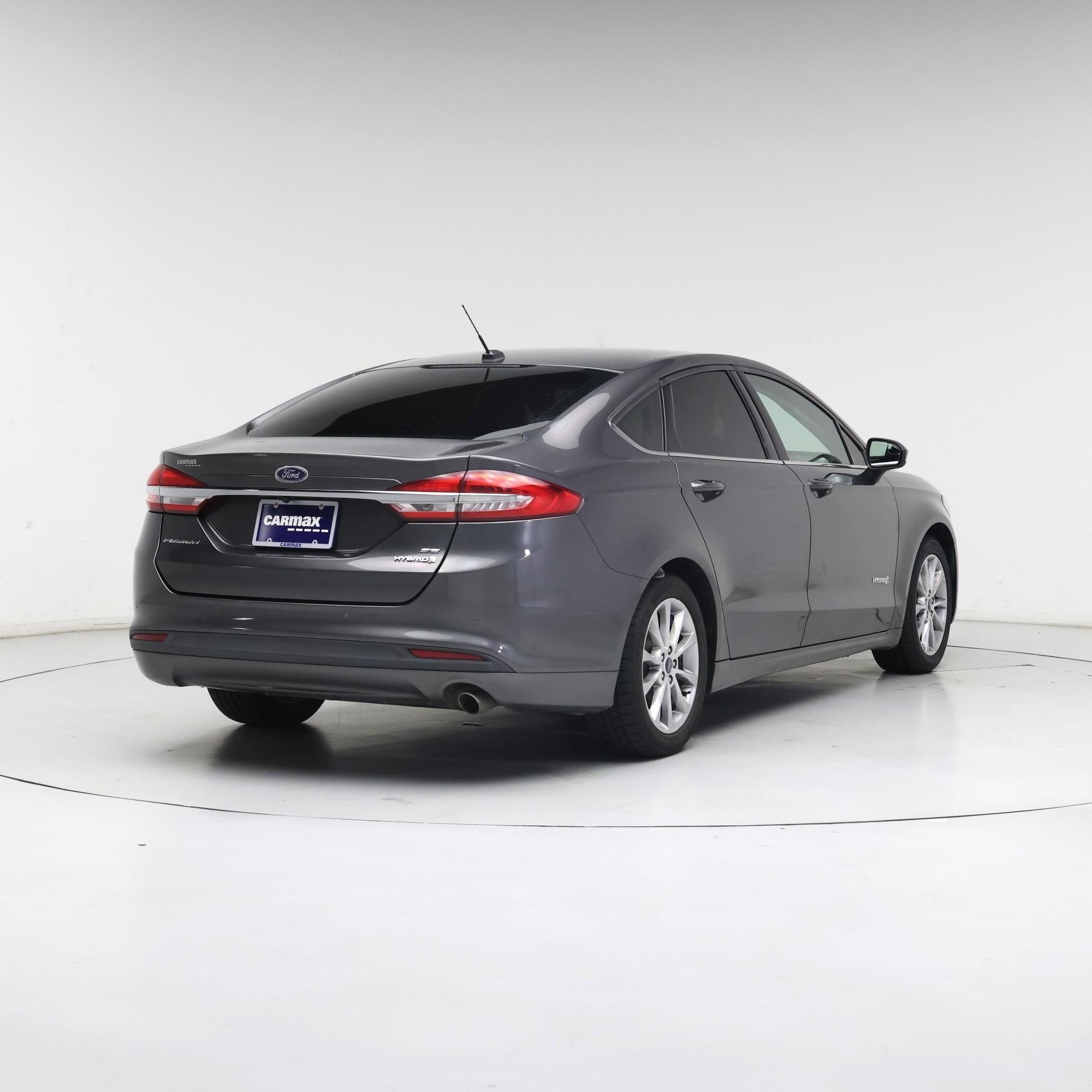 Thumbnail: 2017 Ford Fusion - 8