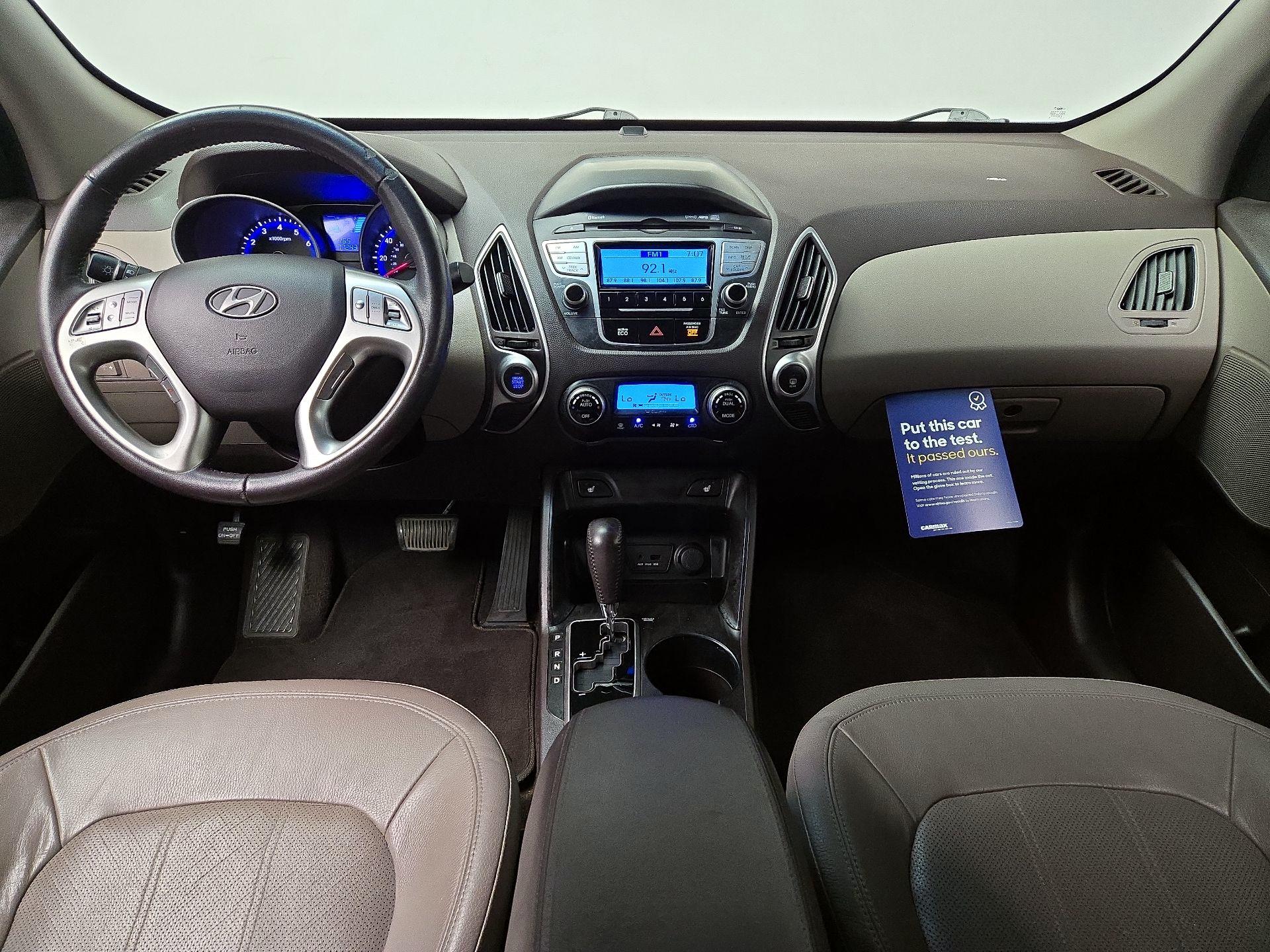 Thumbnail: 2013 Hyundai Tucson - 9
