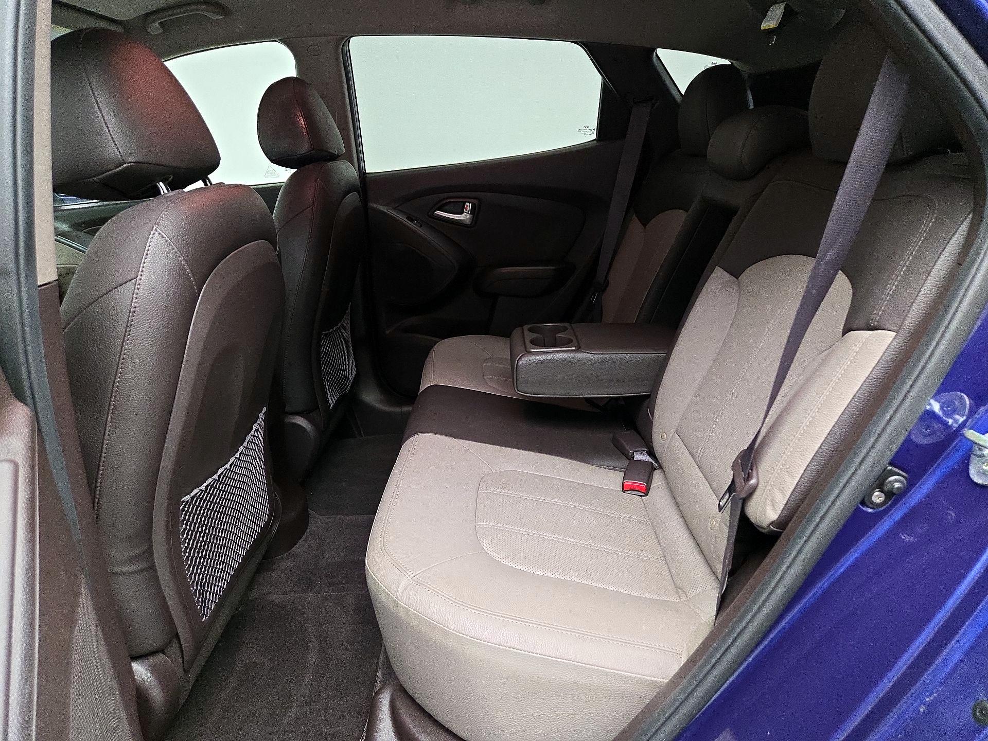 Thumbnail: 2013 Hyundai Tucson - 18