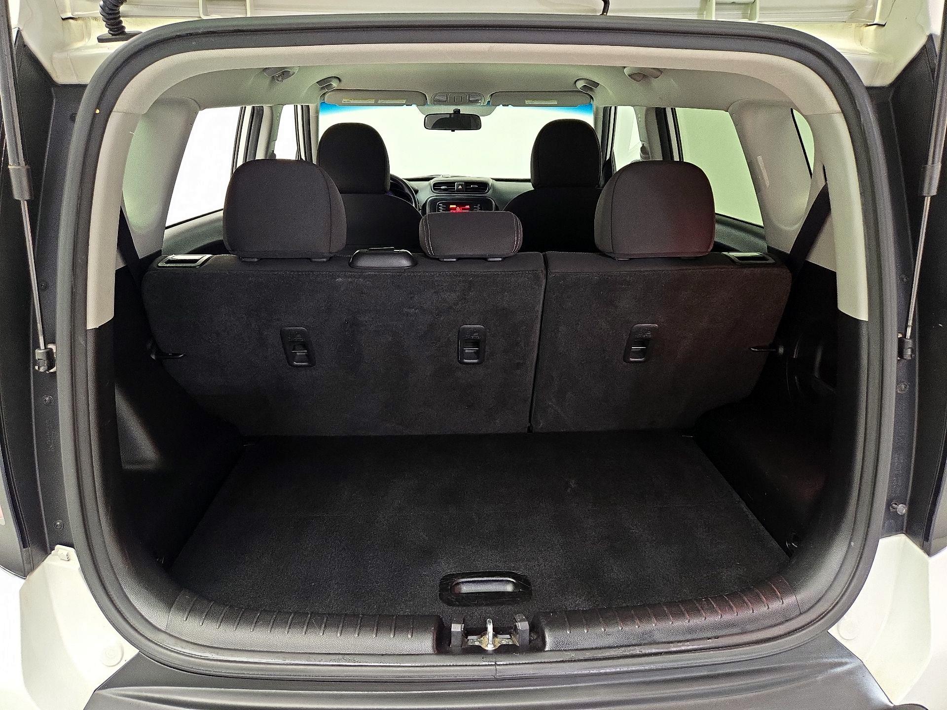 Thumbnail: 2016 Kia Soul - 19