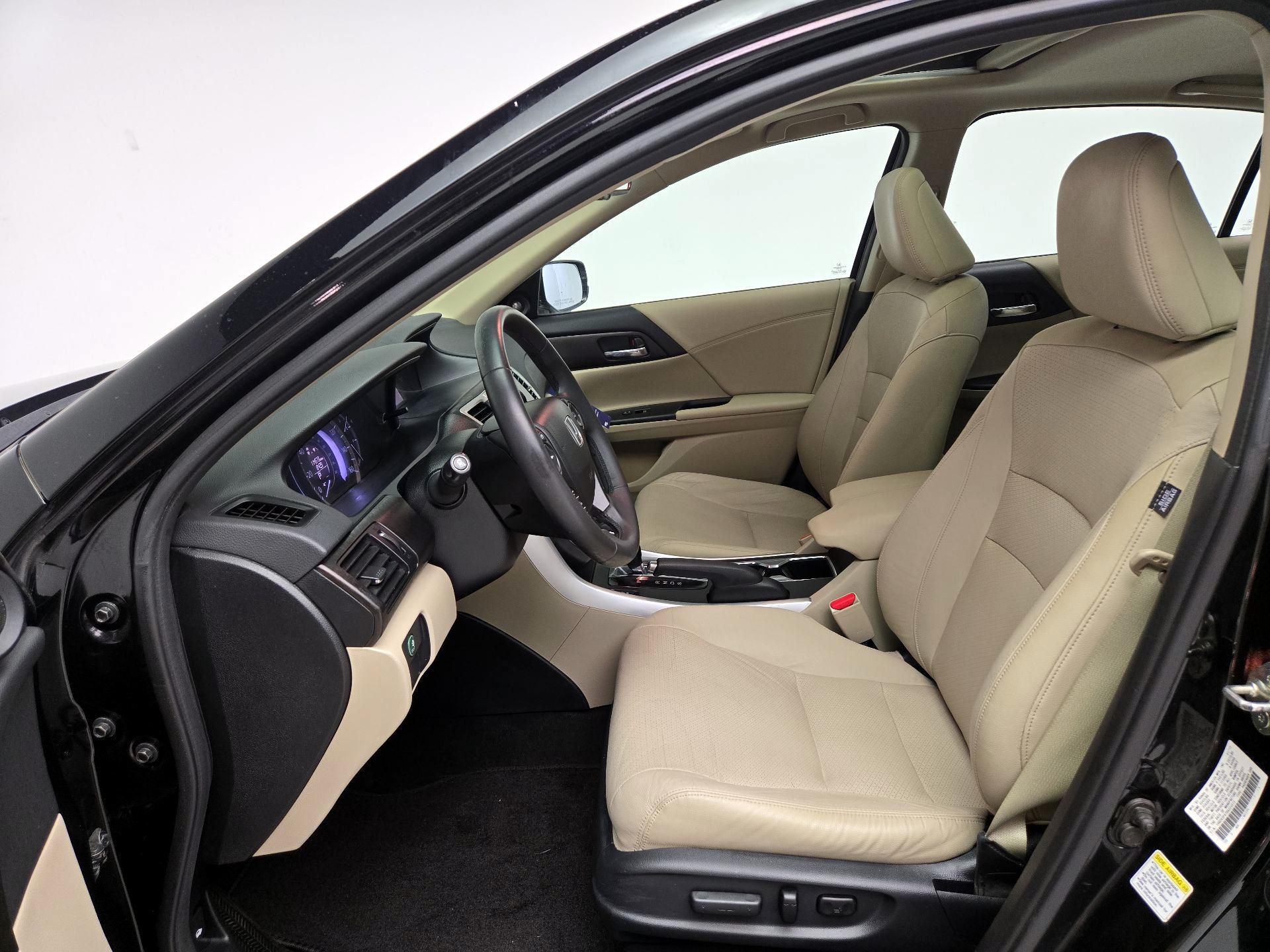 Thumbnail: 2013 Honda Accord - 11