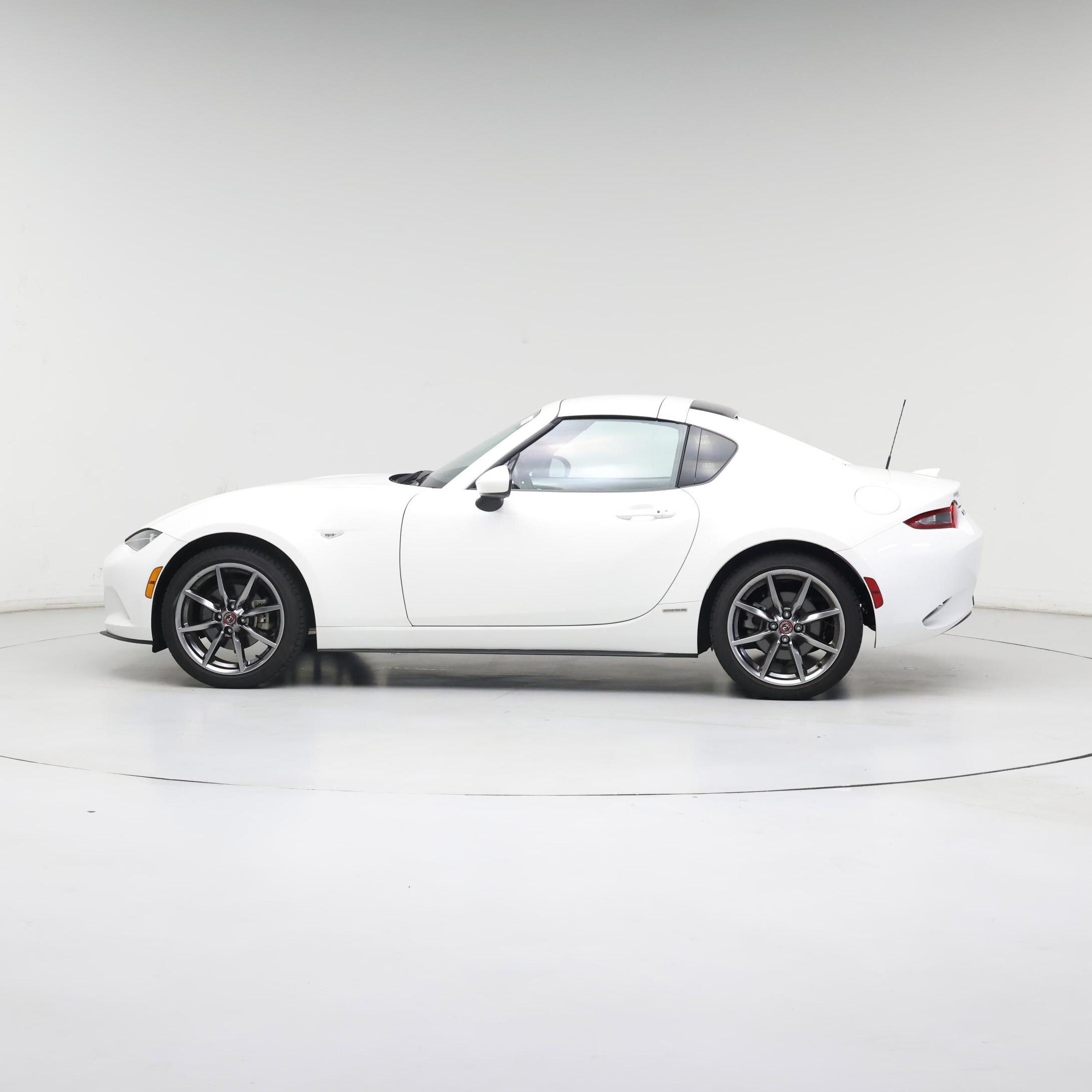 Thumbnail: 2020 Mazda MX-5 Miata - 3