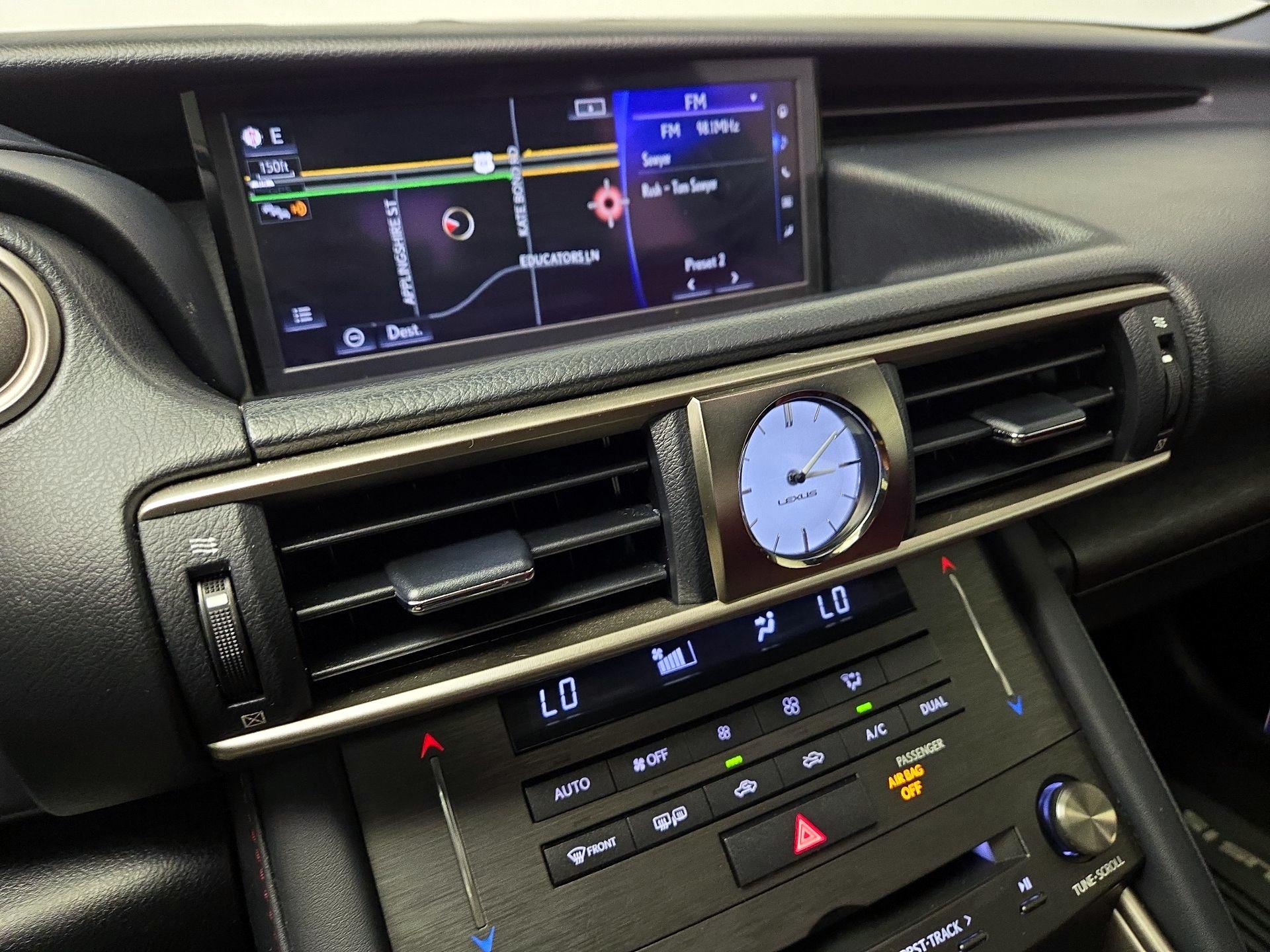 Thumbnail: 2019 Lexus IS - 14