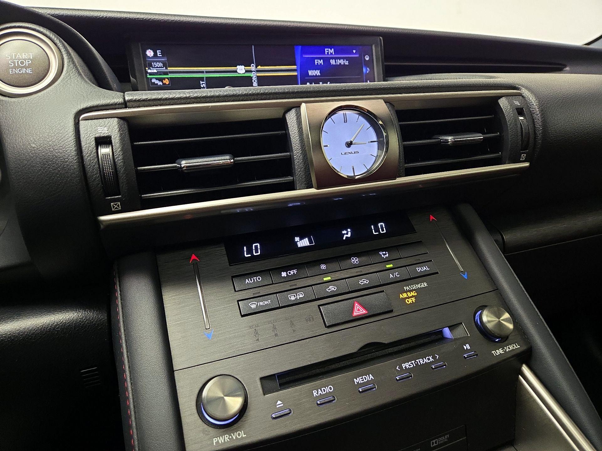 Thumbnail: 2019 Lexus IS - 17