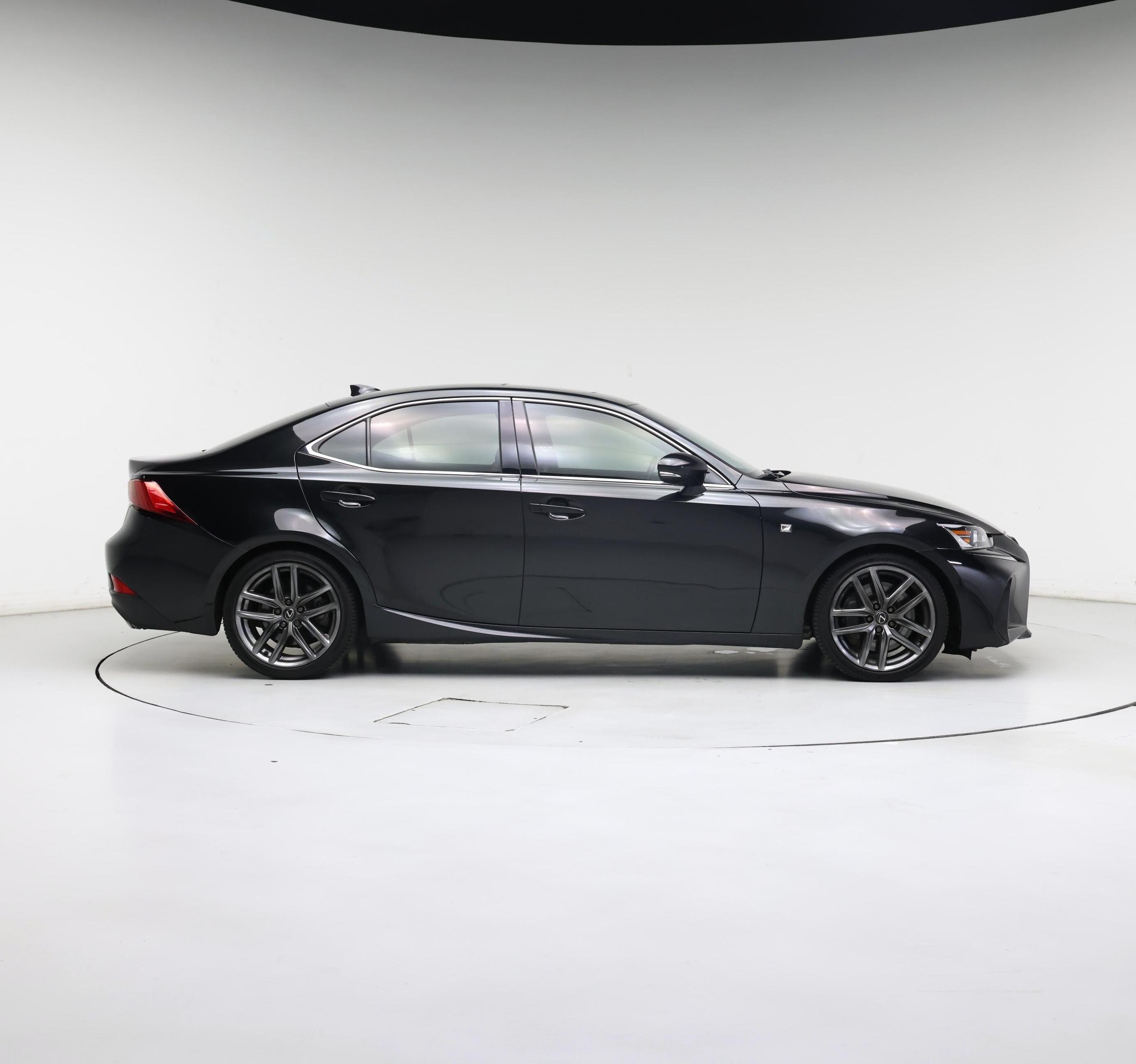 Thumbnail: 2019 Lexus IS - 7