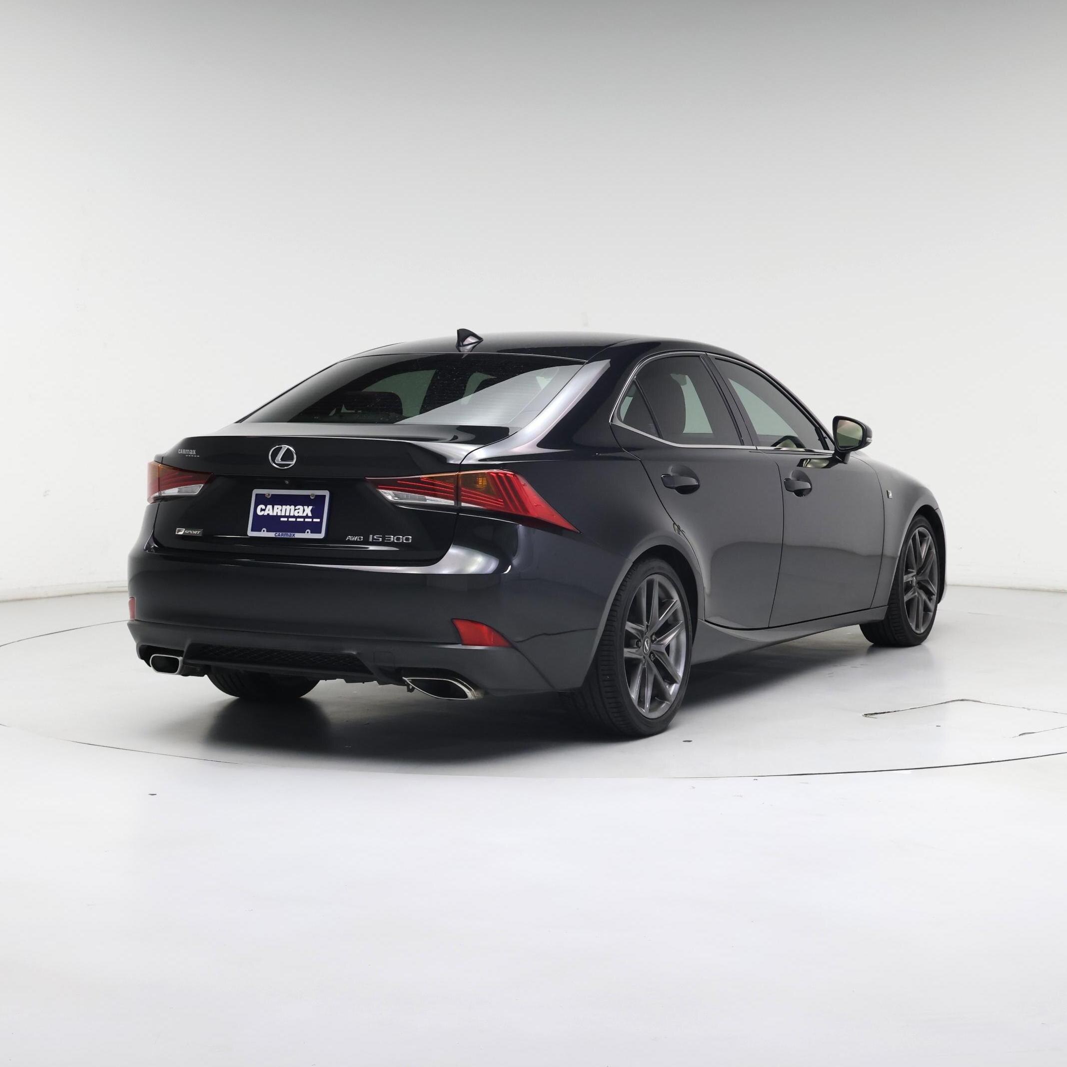 Thumbnail: 2019 Lexus IS - 8