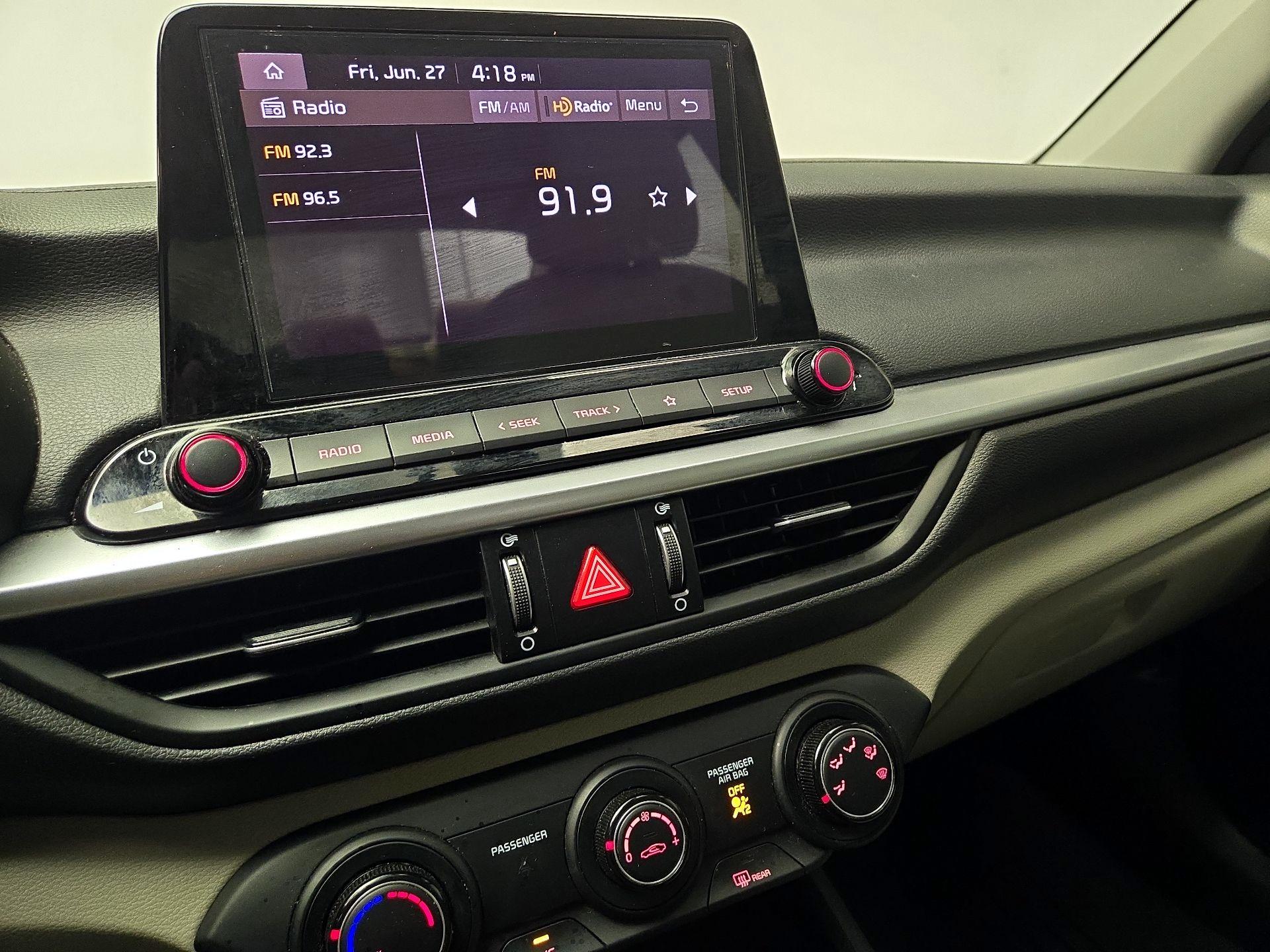 Thumbnail: 2022 Kia Forte - 15